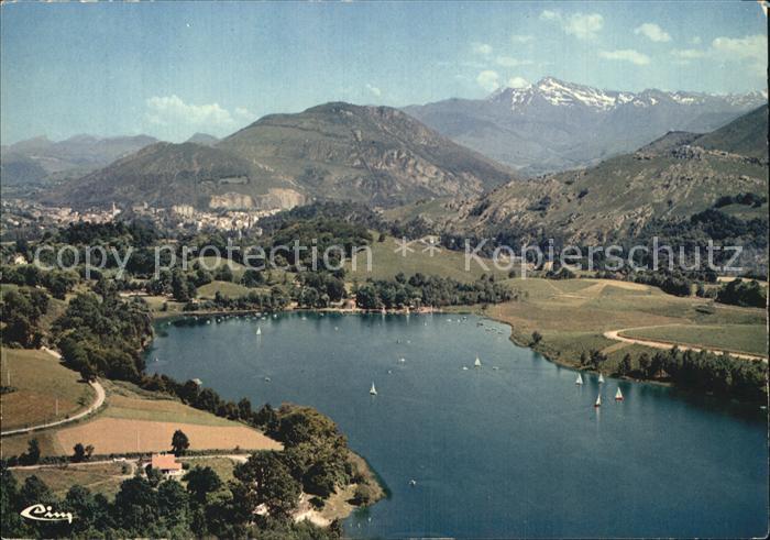 Lourdes Hautes Pyrenees Fliegeraufnahme Lac