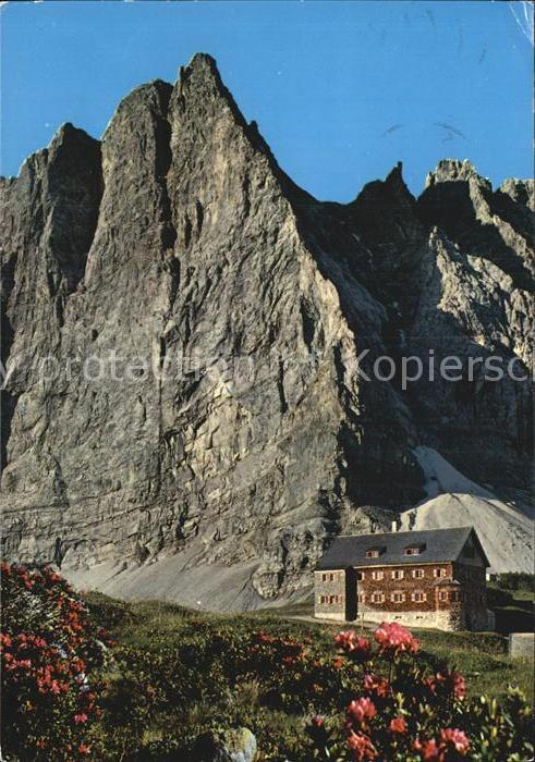 Falkenhuette Karwendel mit Lalidererspitze
