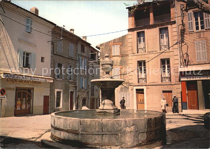 Rougiers Place Horloge Fontaine
