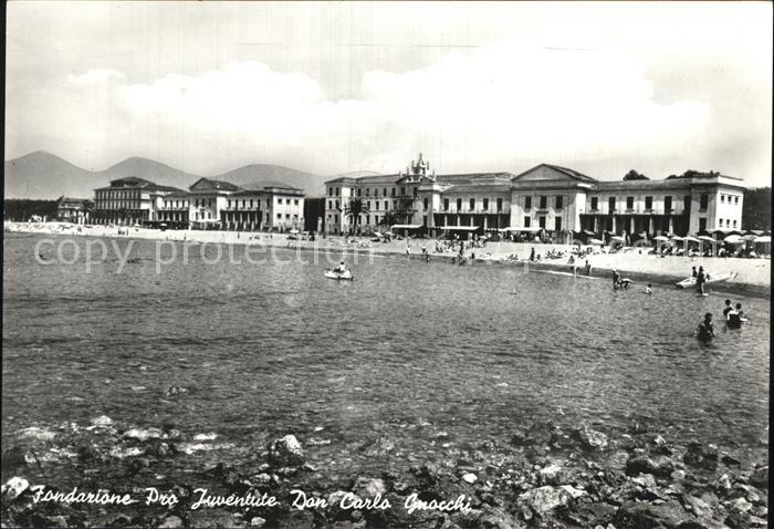Marina di Massa Donna Carla Gronchi