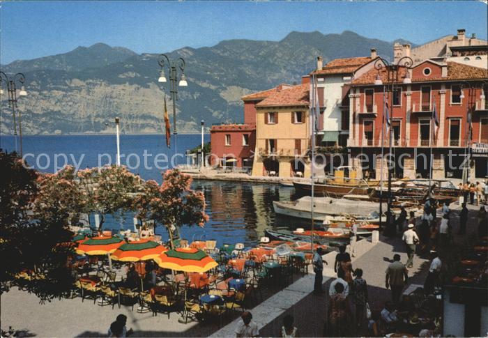 Malcesine Lago di Garda Il Porticciolo Hafen Strassencafe