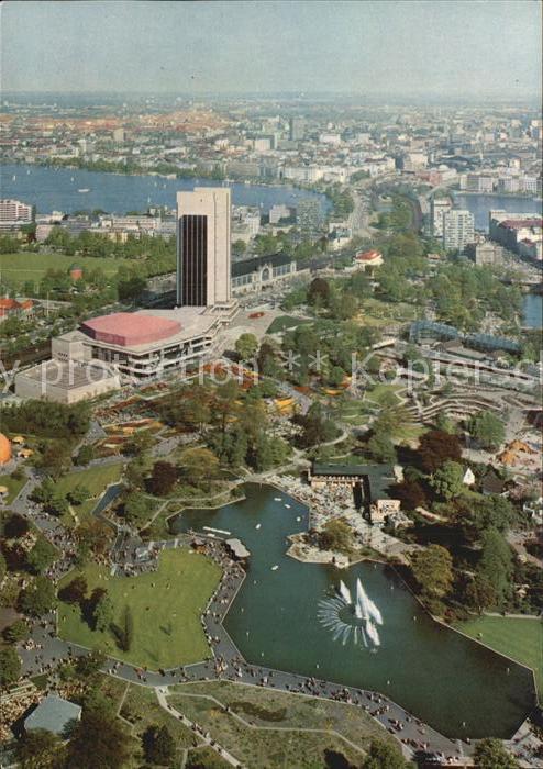 HAMBURG  CITY Blick vom Fernsehturm auf Congress Centrum und Alster