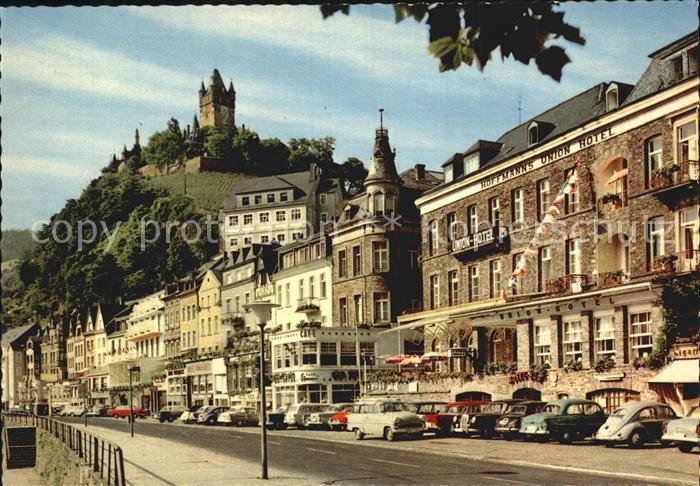 Cochem Mosel Moselstrasse mit Blick zur Reichsburg