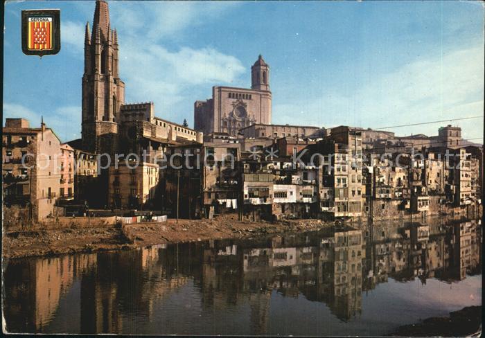 Gerona Vista parcial sobre el rio Onar Catedral