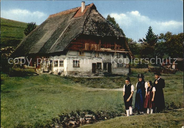 Lauterbach Schwarzwald Bauernhof und Trachtengruppe