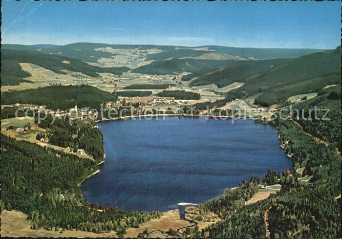 Titisee-Neustadt Fliegeraufnahme mit See