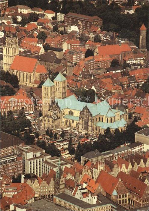 Muenster Westfalen Fliegeraufnahme Altstadt mit Dom Buddenturm ueberwasserkirche
