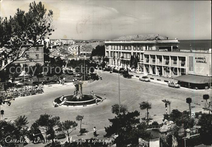 Cattolica Rimini Piazza Maggio e Spiaggia