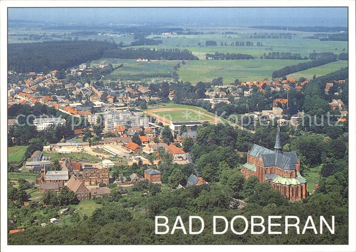 Bad Doberan Fliegeraufnahme mit Muenster und Altstadt