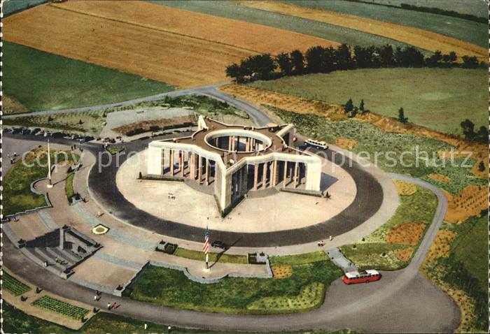 Bastogne Liege Fliegeraufnahme Denkmal fuer die Amerikaner
