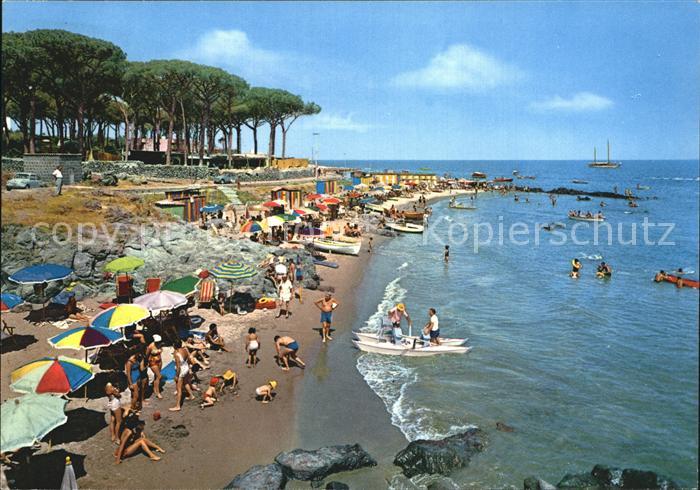 Ischia Pinienwald und Strand