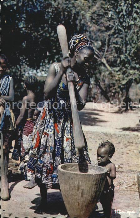 Typen Afrika Pilage du Mil