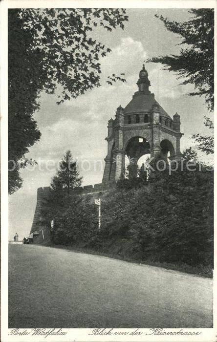 Porta Westfalica Blick von der Kaiserstrasse