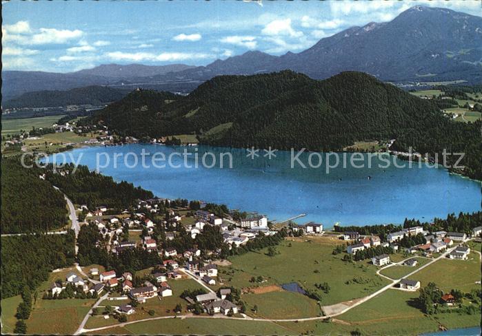 Seelach Klopeinersee mit Petzen Georgiberg und Unterburg Fliegeraufnahme
