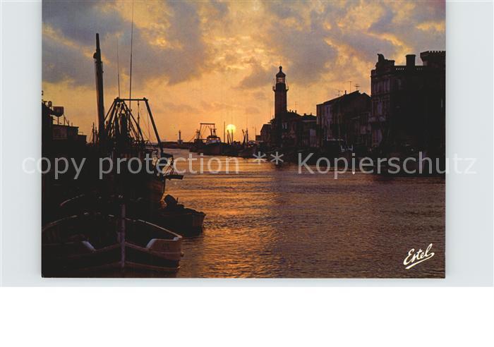 Le Grau-du-Roi Gard Coucher de soleil sur le chenal