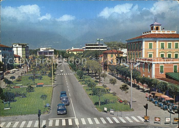 Marina di Massa Zentrum