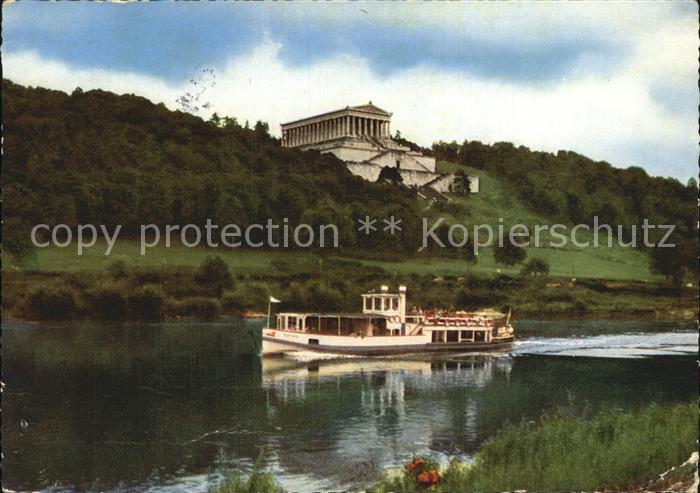 REGENSBURG Bayern Walhalla mit Personenschiff