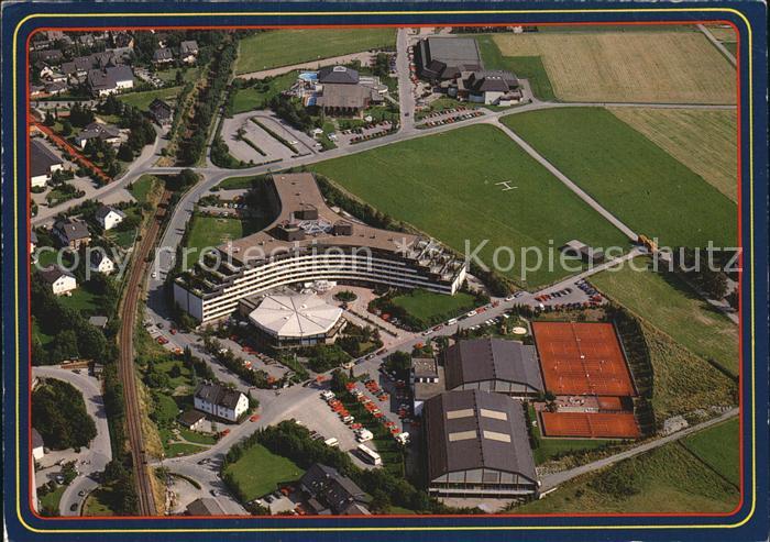 Willingen Sauerland Fliegeraufnahme Sauerlandstern mit Tenniscenter Lagunenbad u