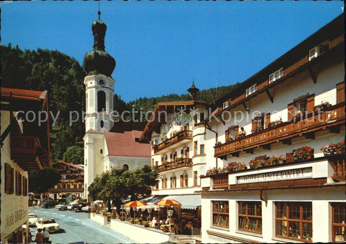 Reit Winkl Zentrum mit Kirche