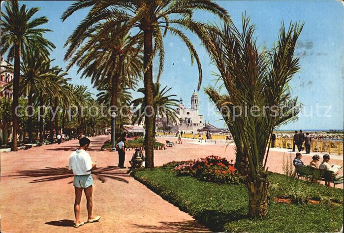 Sitges Promenade Palmen Strand