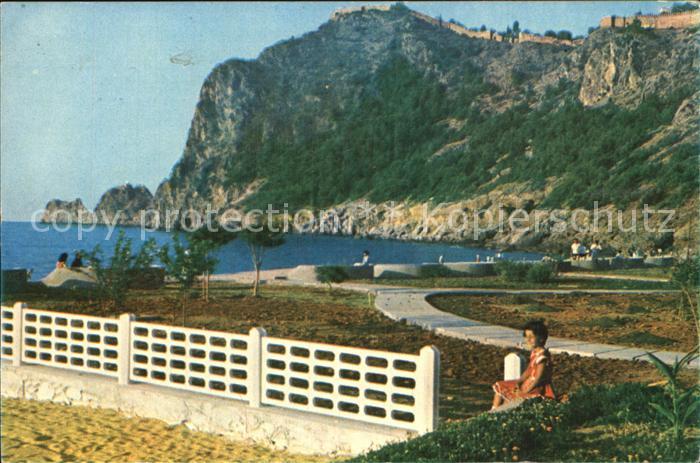 Alanya Belediye Parkindan Kaleye bir bakis Promenade Kueste