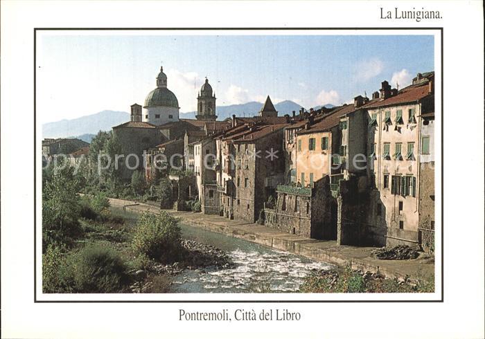 Pontremoli Il borgo visto dal Magra
