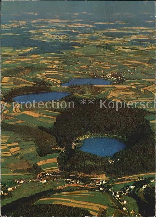 Daun Eifel Gemuendener Weinfelder Schalkenmehrener Moore