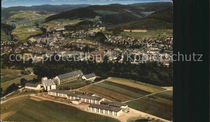 Bad Berleburg Blick zum Schloss NH Klinik Odeborn Gaestehaeuser