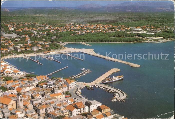 Vodice Fliegeraufnahme mit Hafen