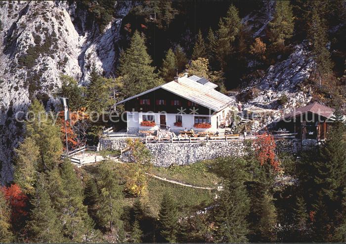 Mittenwald Bayern Mittenwalder Huette im Karwendelgebirge