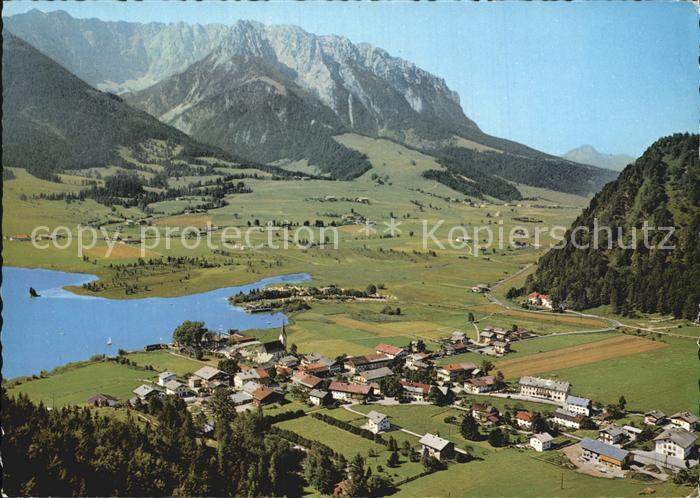 Walchsee Tirol Alpenbad Walchsee mit Zahmer Kaiser