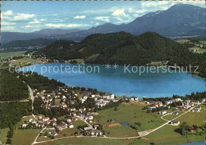Seelach Klopeinersee mit Blick auf Petzen Georgiberg und Unterburg Fliegeraufnah