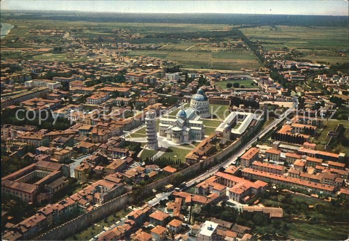 Pisa mit Schiefem Turm Fliegeraufnahme