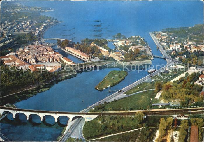 Peschiera del Garda Gardasee Fliegeraufnahme