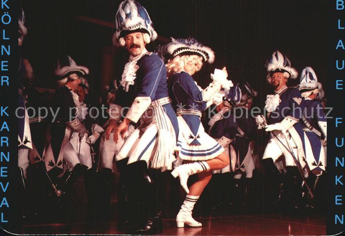 Koeln Rhein Mariechentanz der Blauen Funken