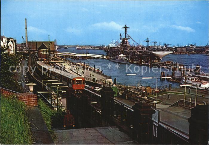 HAMBURG  CITY Flugzeugtraeger ueberseebruecke