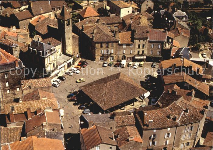 Belves-de-Castillon Fliegeraufnahme Place d`Armes