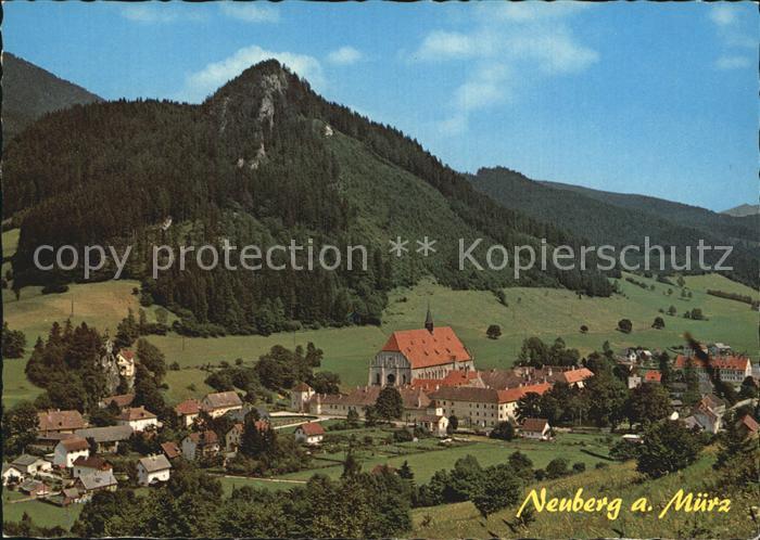 Neuberg Muerz Stiftskirche mit Kloster