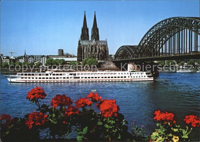 Motorschiffe Britannia Koelner Dom Rhein Bruecke