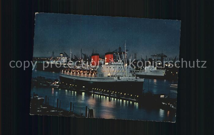 Dampfer Oceanliner Hamburg ueberseebruecke