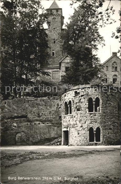 Berwartstein Burg Berwartstein Burghof Burgwirtschaft