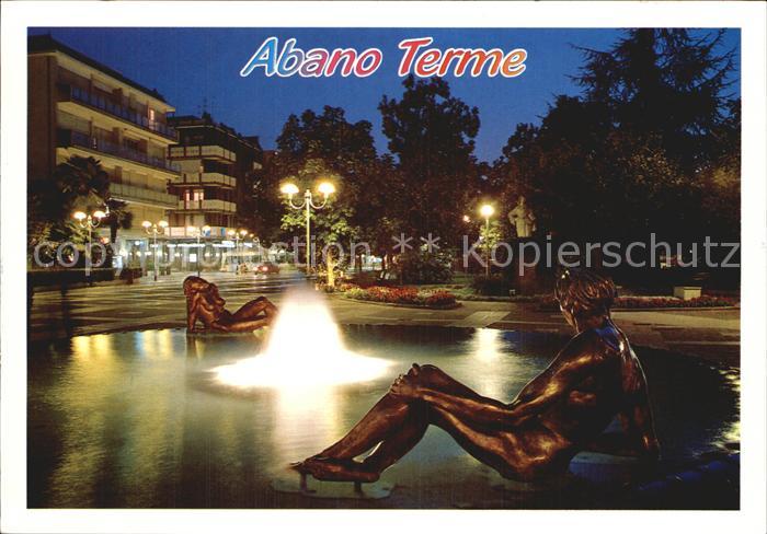 Abano Terme Fontana isola pedonale Notturno
