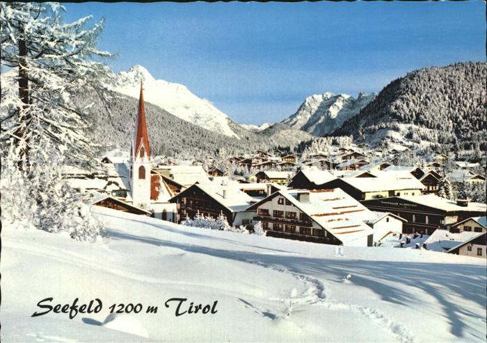 Seefeld Tirol mit Wetterstein und Karwendelgebirge