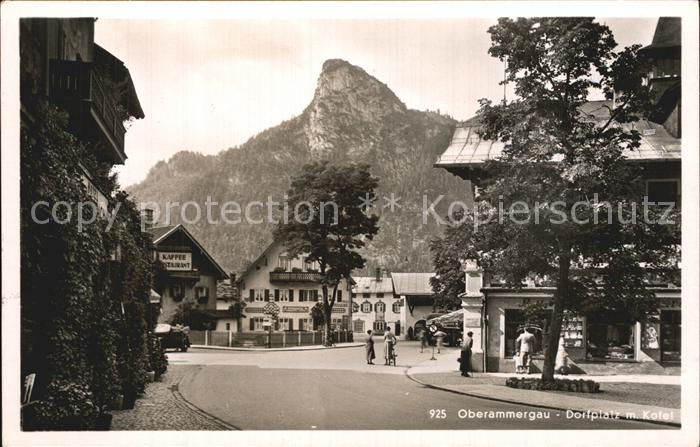Oberammergau Dorfplatz mit Kofel