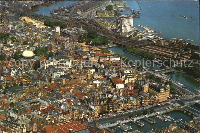 Amsterdam Niederlande Fliegeraufnahme mit Hafen