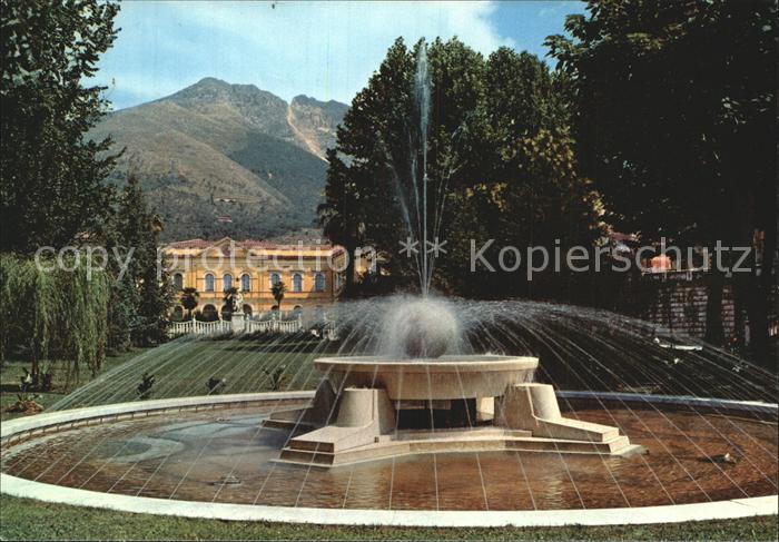 Carrara Giardino pubblico Park Springbrunnen