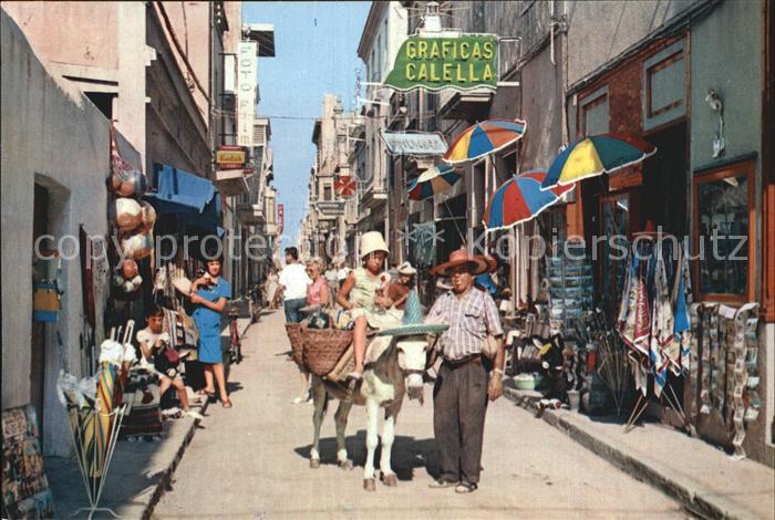 Calella Calle tipica Typische Strassenszene