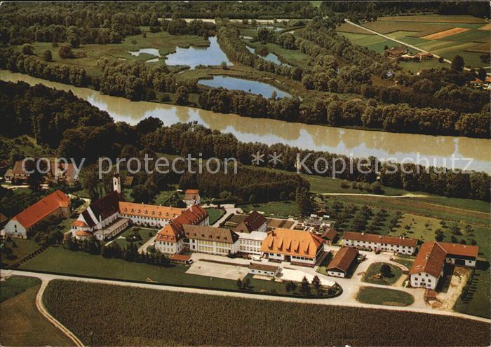 Griesstaett Wasserburg Inn Dominikanerinnenkloster mit Internat Fliegeraufnahme