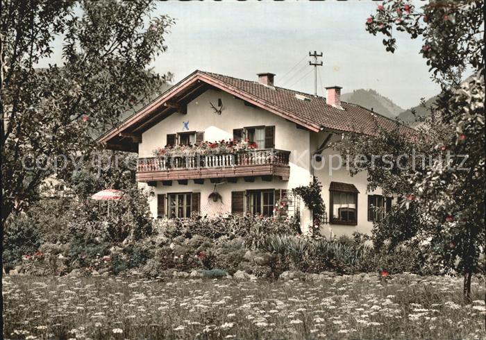 Degerndorf Inn Haus Dapfer Pension Gaestehaus Blumenwiese Baumbluete