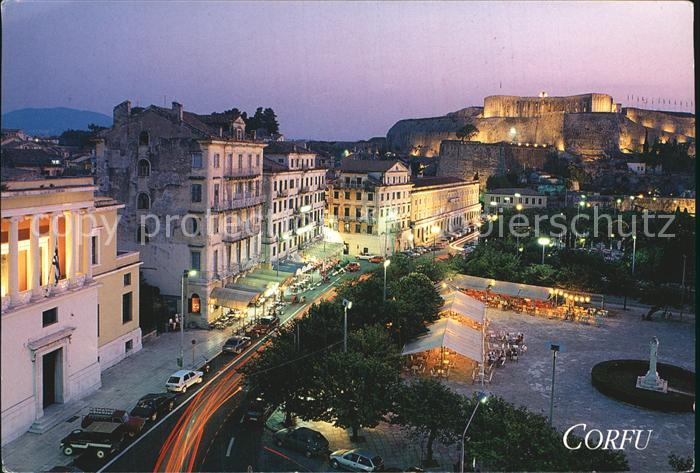 Corfu Korfu Stadtbild mit Festung am Abend